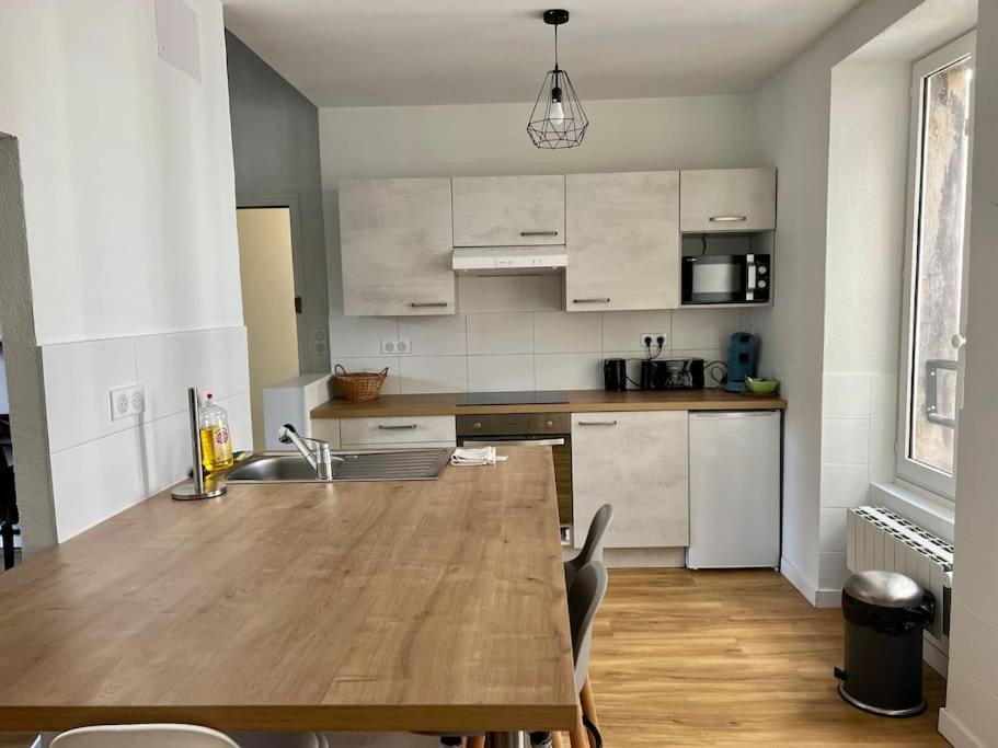 Charmant Appartement Plein Centre Avec Parking Augustins B Clermont-Ferrand Exterior photo